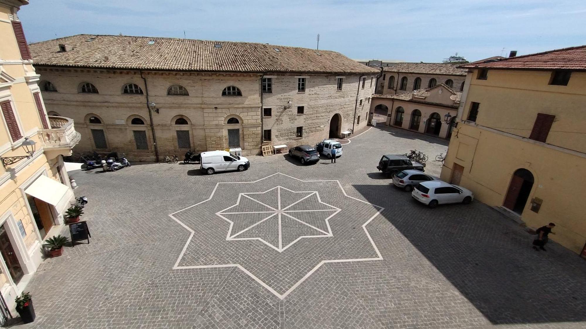 Palazzo Cavalletti - Appartamenti Nel Cuore Di セニガッリア エクステリア 写真